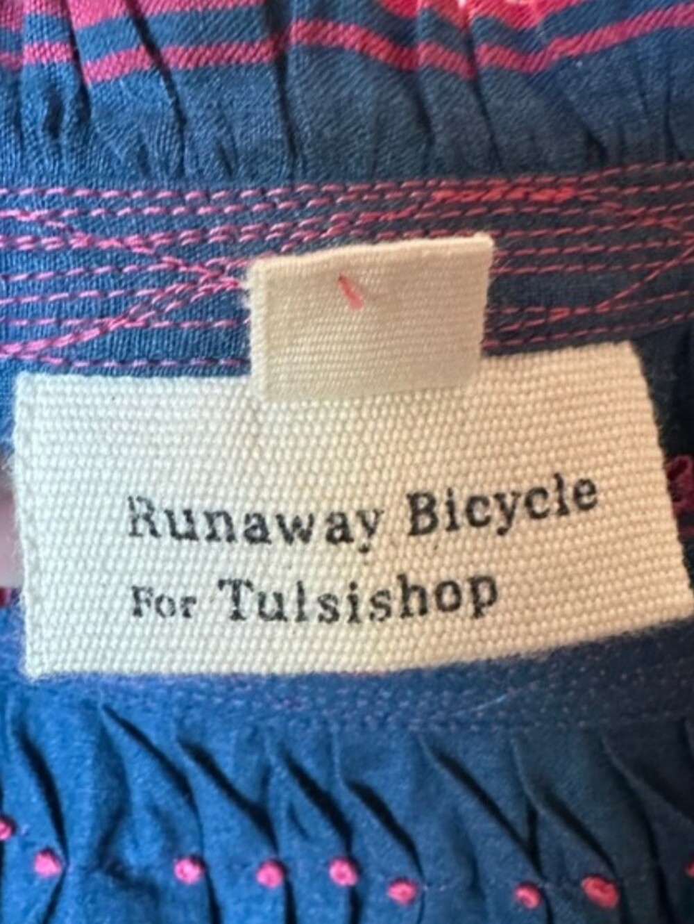 Runaway Bicycle For Tulsi Shop Dress - Picture 2 of 7